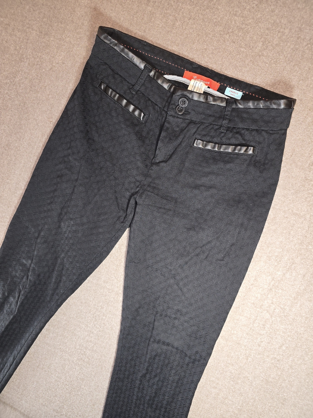 Cartonnier Black Quilt Pattern Ankle Pants Women's 8